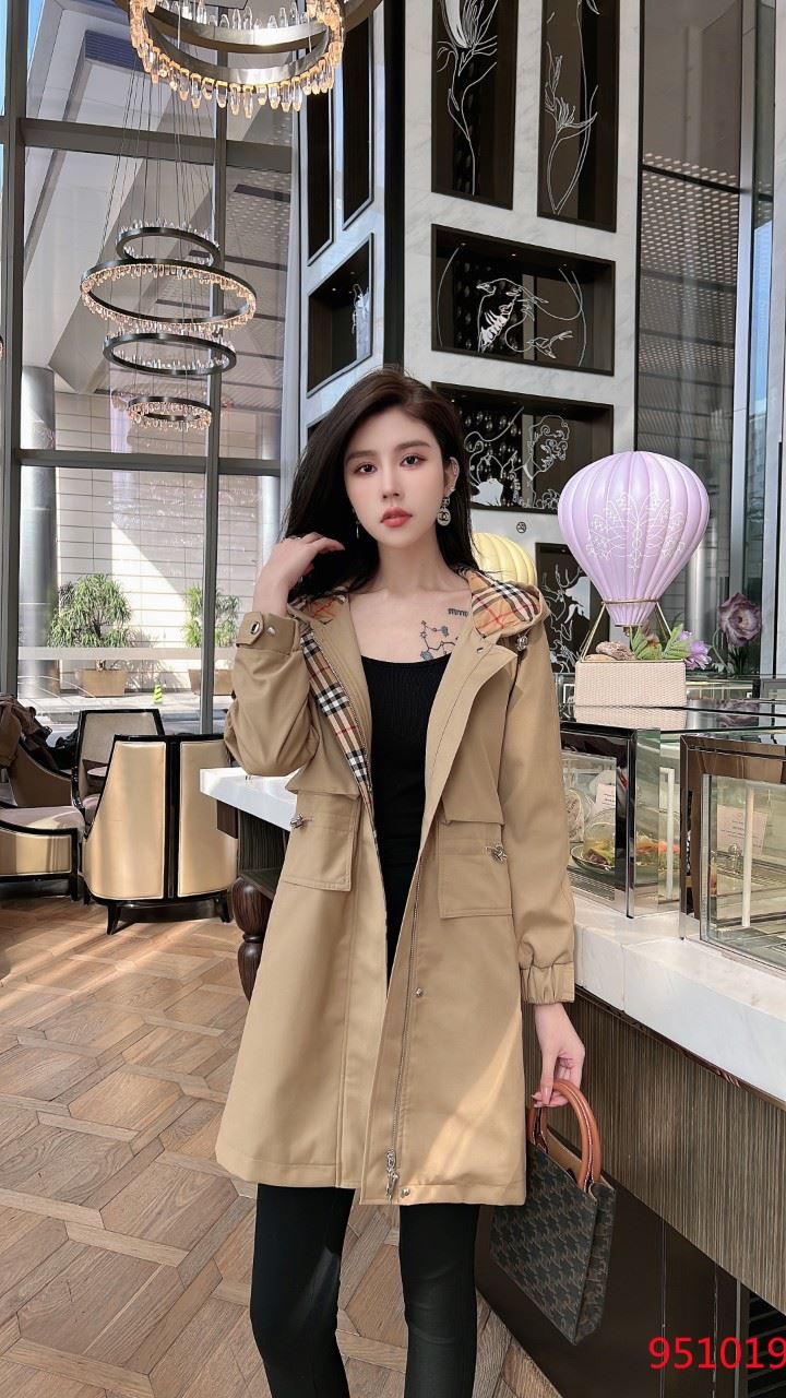 Burberry Outwear